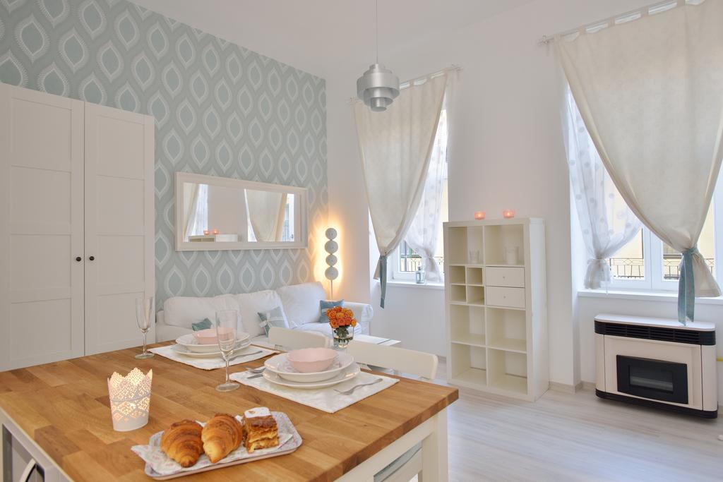 Gozsdu Apartments In Center Budapest Esterno foto