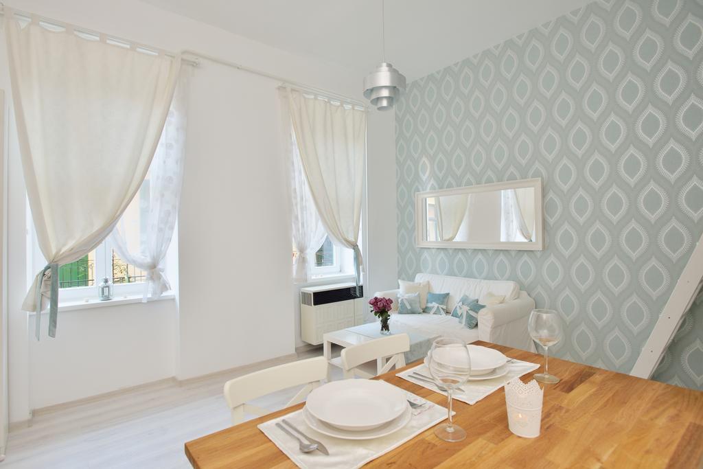 Gozsdu Apartments In Center Budapest Esterno foto